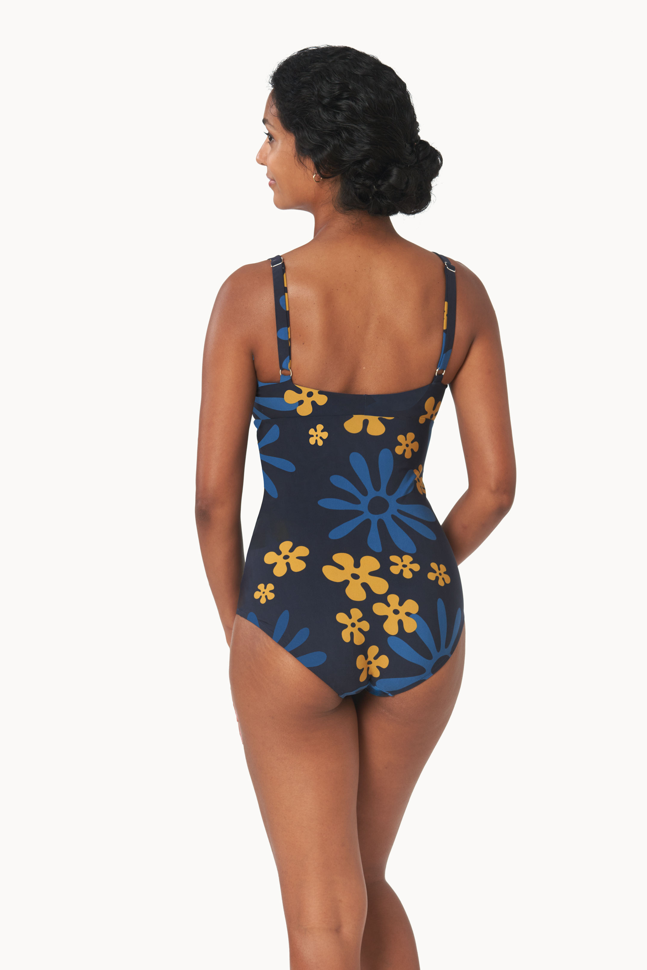 Nathalie Schweizer Bademode